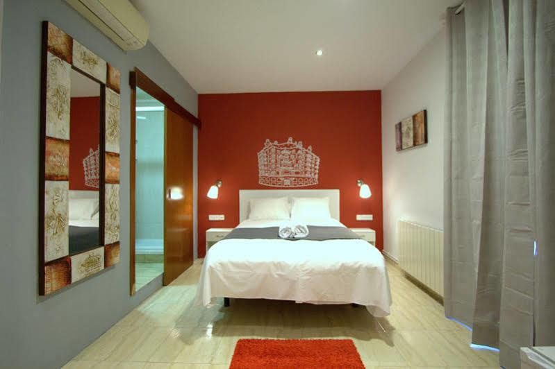 Hostel Artistic Barcelona Eksteriør bilde