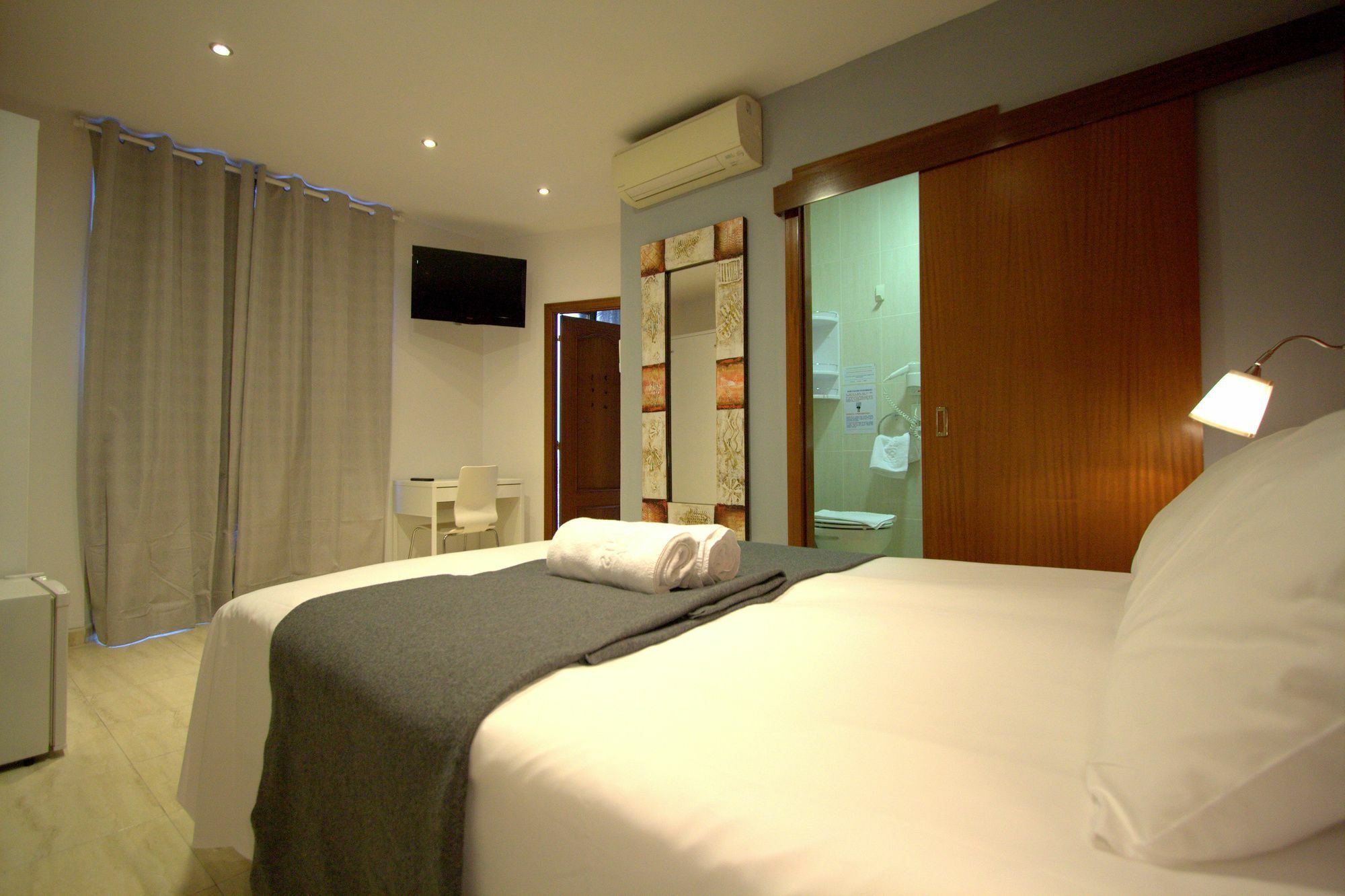 Hostel Artistic Barcelona Eksteriør bilde